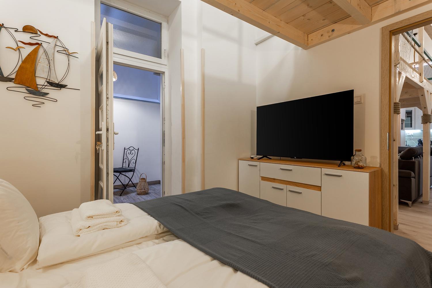Goldcentral Apartment Danube Budapest Bagian luar foto